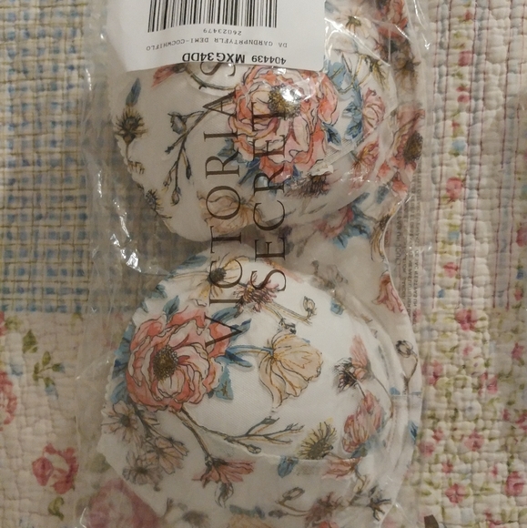 NEW VICTORIA'S SECRET DREAM ANGELS EMBROIDERED SET - Picture 9 of 11